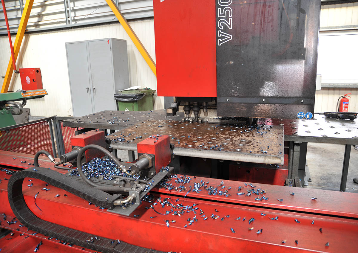 06-Plate-Punching-and-Drilling-Line