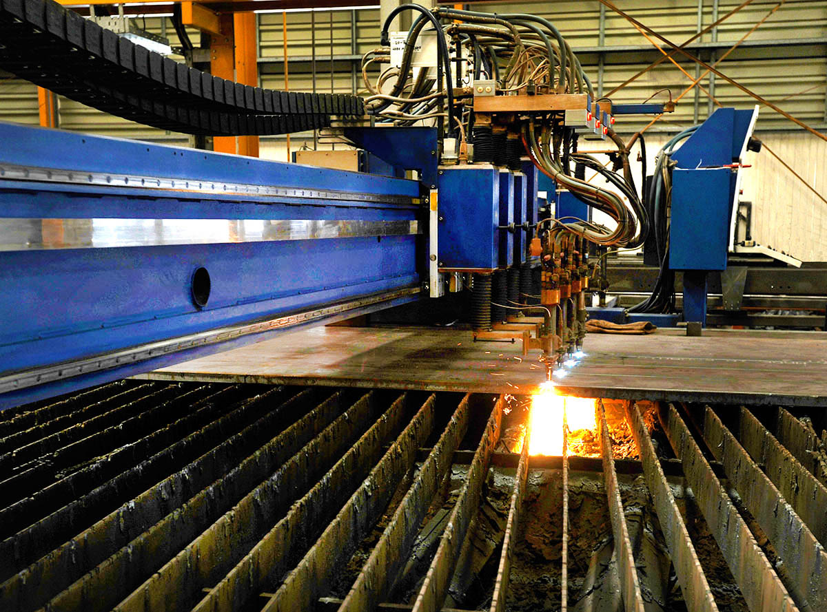 08-Plate-Cutting-Table