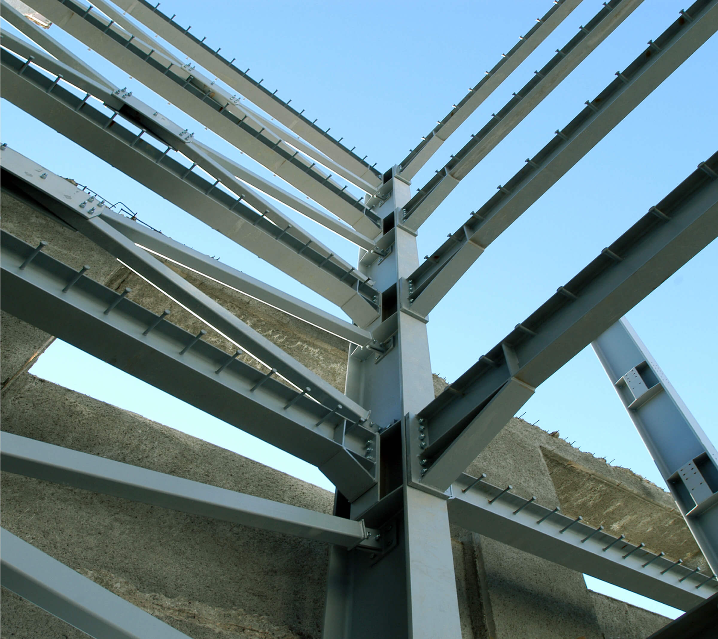 3-Steel-Buildings_Parking_Antochi_Installation_03