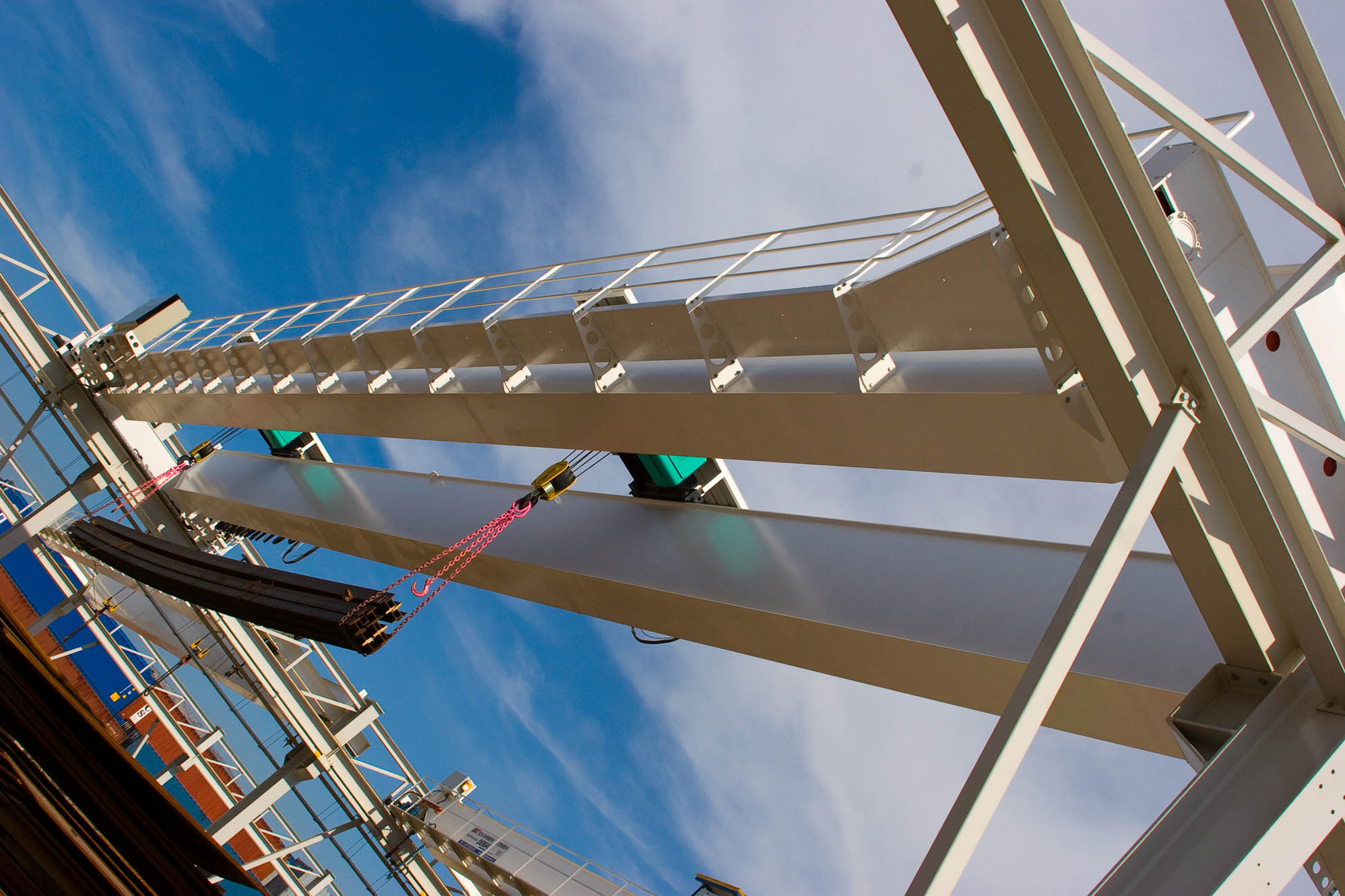 3.-EOT-Cranes_Simos-Kalpinis_2-x-12t-x-278m_6752