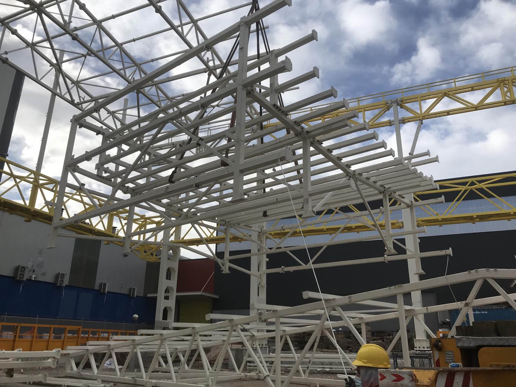 3.-Steel-Buildings_Steel-Buildings_Elval_Installation_2
