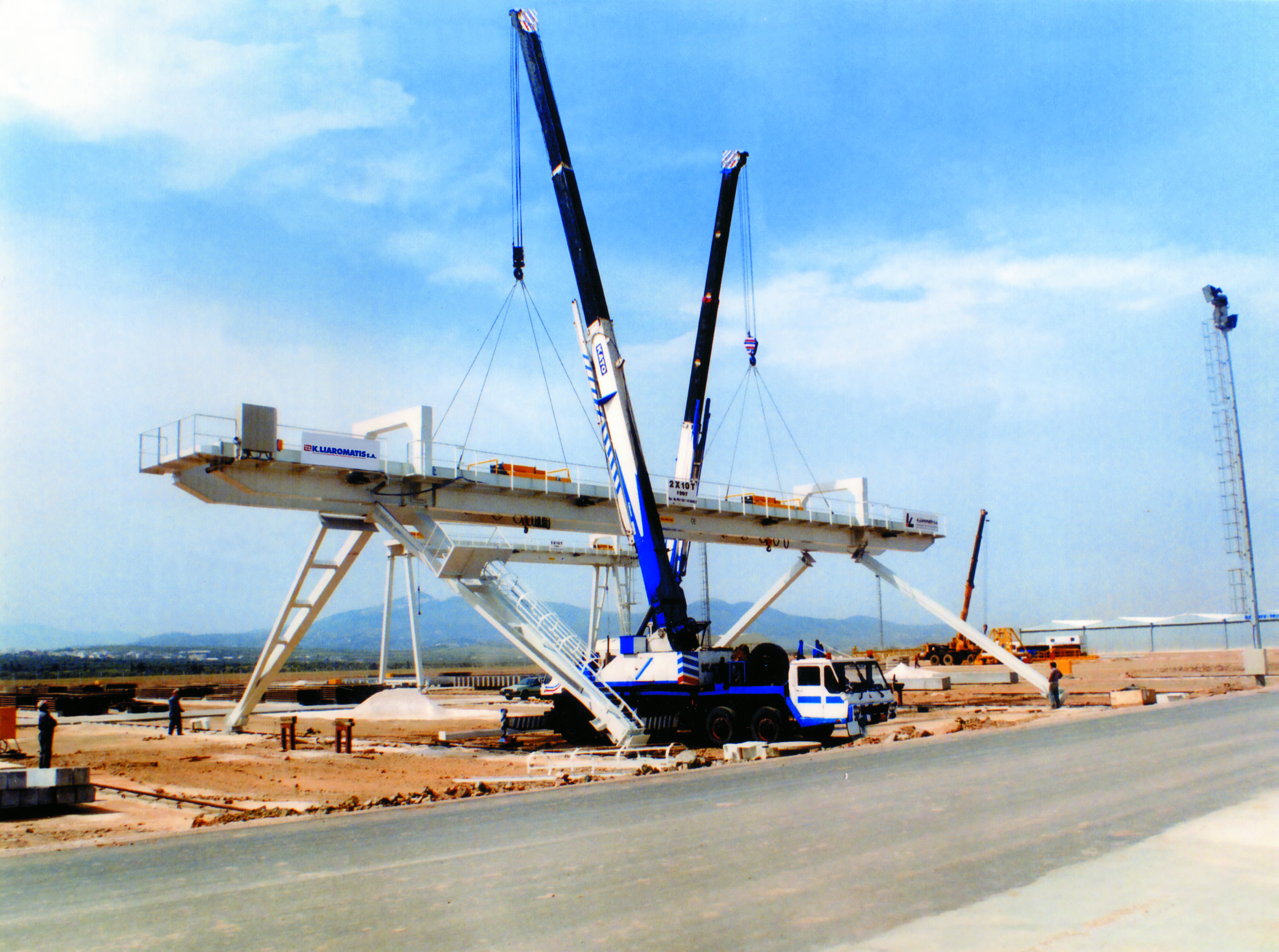 Γερανογέφυρες Πυλώνα 10tn Hochtief